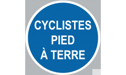 cyclistes pied à terre