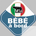 bébé à bord gars d'origine Italienne