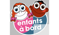 enfants à bord fille et gars 3